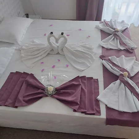Diamond Kiten *