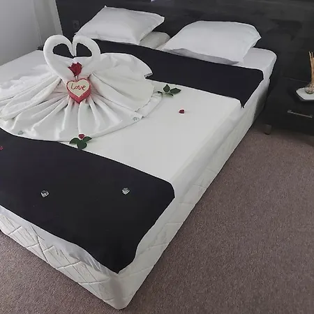 Diamond Kiten Apartment *