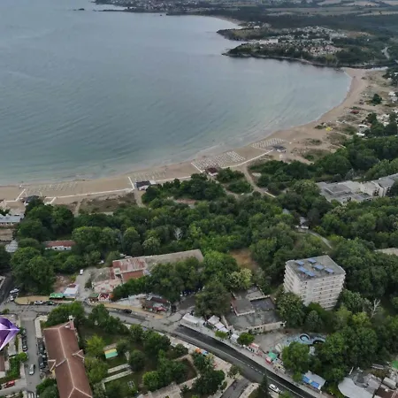 Diamond Kiten * Kiten (Burgas)