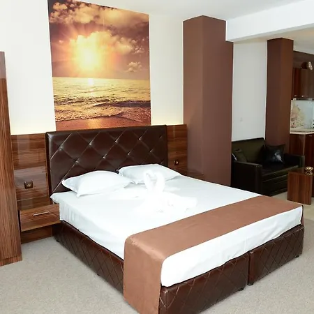 Diamond Kiten Apartment *