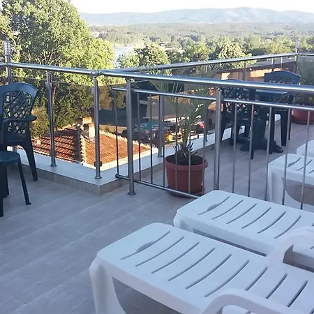 Diamond Kiten Apartment *