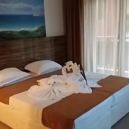 Diamond Apartment *